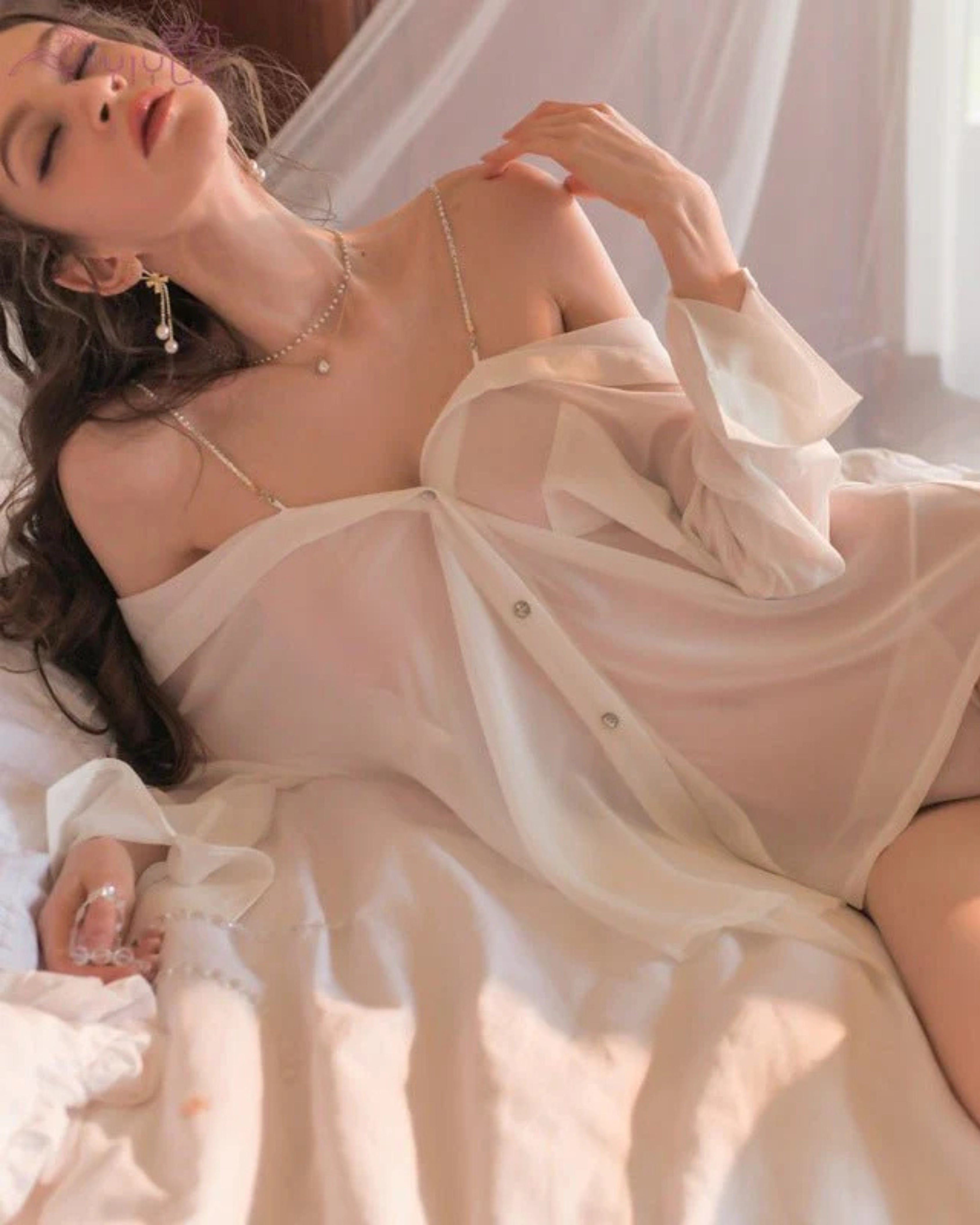 White Off-Shoulder T-Shirt Chain Strap Top